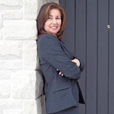 Profile Picture of Carrie-Lynn Macleod (@windsorhouses) on Twitter