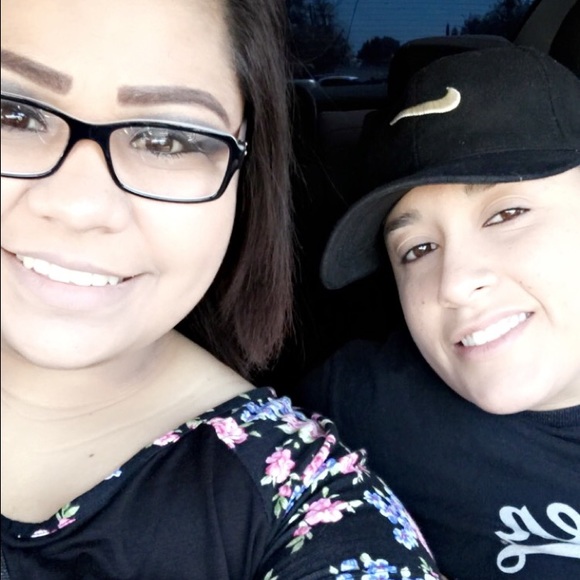 Rocio Zepeda - Poshmark Profile Picture of Rocio Zepeda (@zepedarocio) on Poshmark