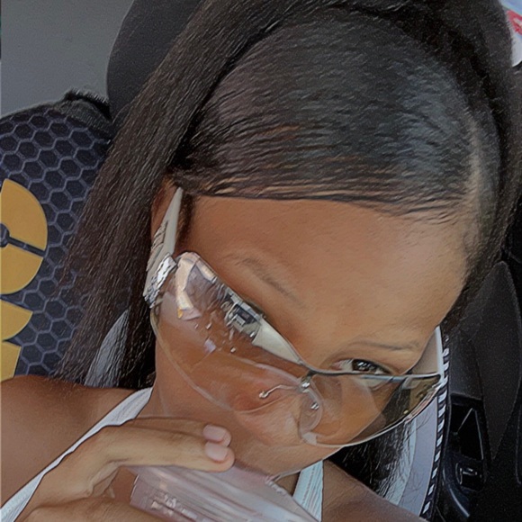 Profile Picture of Mackenzie Daniels (@therealdeal07) on Poshmark