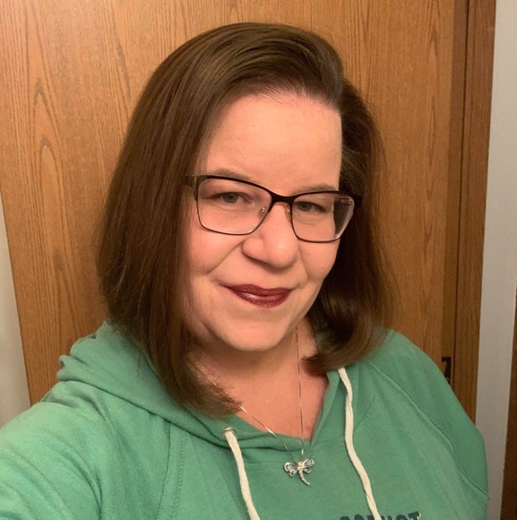 Profile Picture of Kay Morris cooley (@countrymickey) on Poshmark