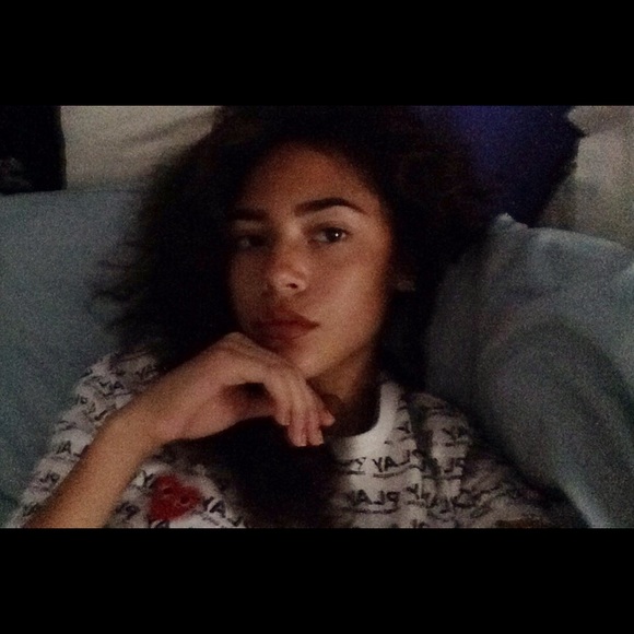 Profile Picture of Jasmine Head (@_jasminehead) on Poshmark