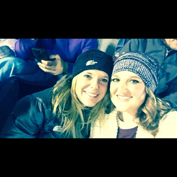 Profile Picture of Chelsea Smith (@clanae1228) on Poshmark
