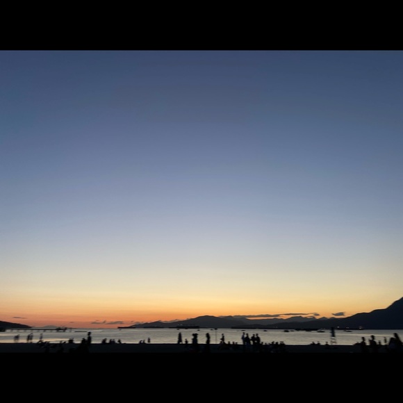 Profile Picture of Audrey Robles (@amjr_16) on Poshmark