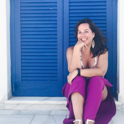 Profile Picture of Vivian Acosta (@vivian_acosta) on Twitter