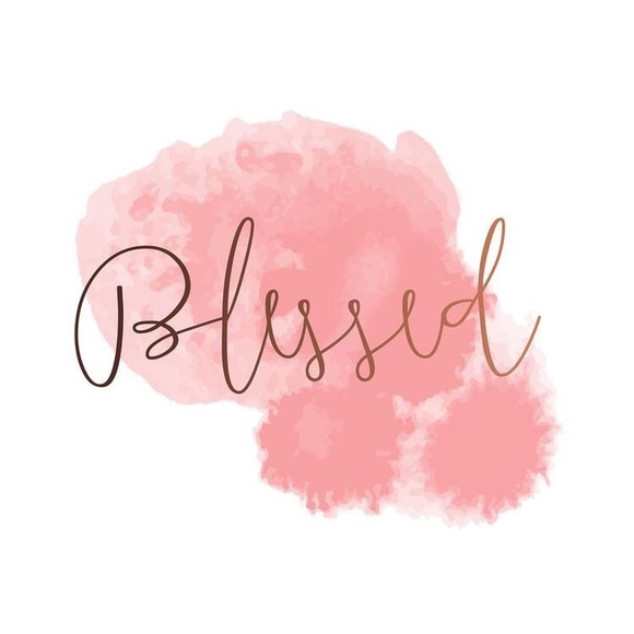 Profile Picture of Andrea Ramirez (@andie09333) on Poshmark