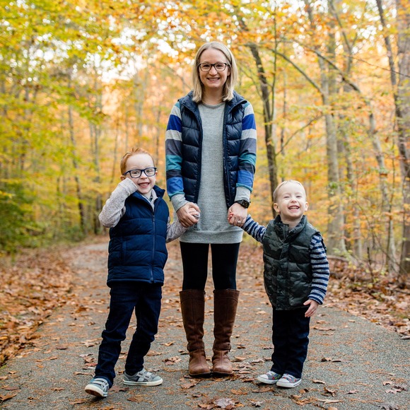 Profile Picture of Amanda Townsend (@amandamcdpt) on Poshmark