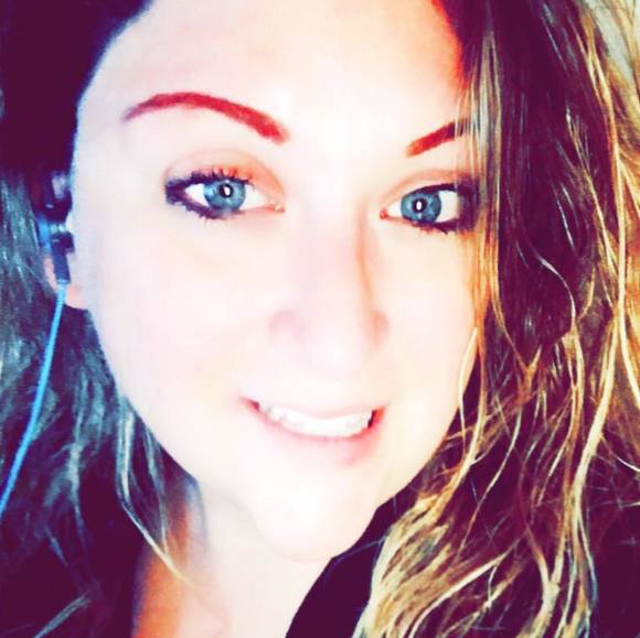 Profile Picture of Andrea Stelmack (@astelmack83) on Poshmark