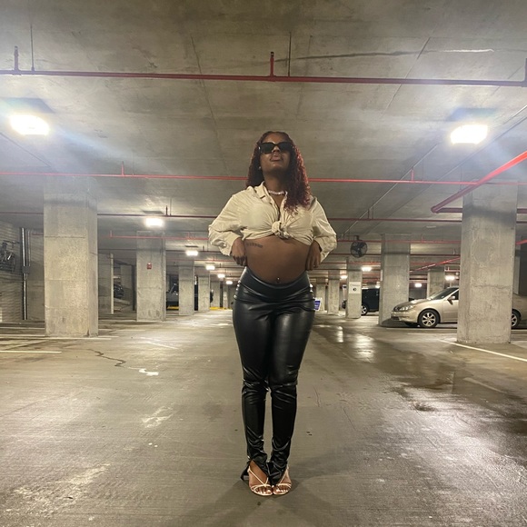 Profile Picture of Ashlyn Campbell (@ashlync2003) on Poshmark