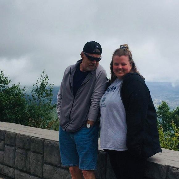 Kaitlin Hillstead - Poshmark Profile Picture of Kaitlin Hillstead (@99hillstead) on Poshmark