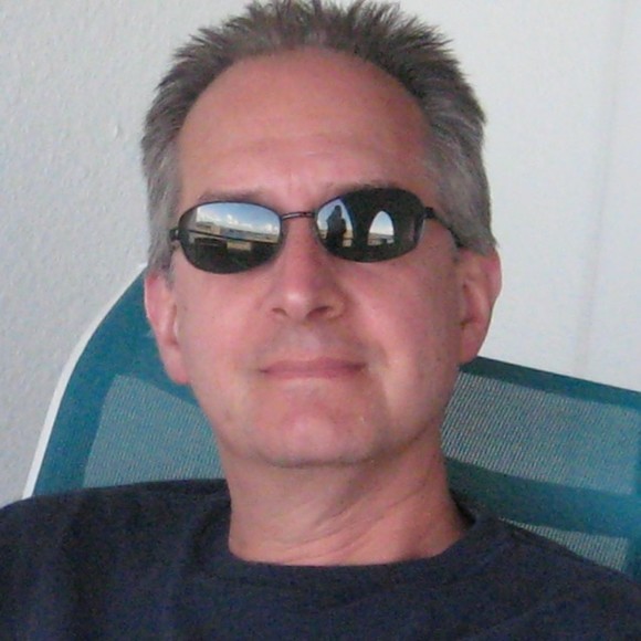 Profile Picture of Peter Tyras (@peterporsche) on Poshmark