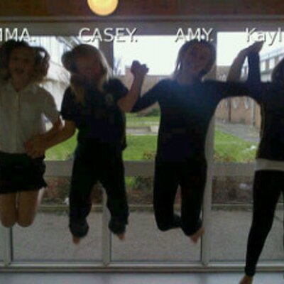 Profile Picture of Amy Friday ♥ (@friday_1000) on Twitter