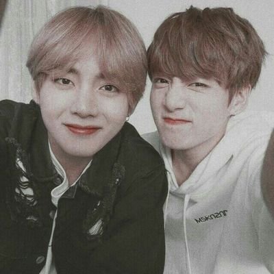 Profile Picture of Moon∅⁷ (@_kookiesandTae_) on Twitter