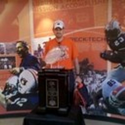 Profile Picture of Ray Darden (@TigerRay24) on Twitter