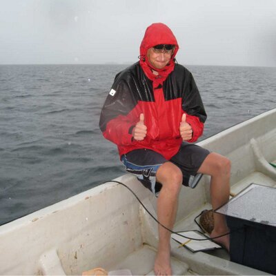 Neil Hutchinson - Twitter Profile Picture of Neil Hutchinson (@Neil_On_Shore) on Twitter