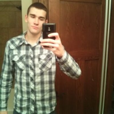 Profile Picture of Tanner Jerome Imoehl (@sixfoot4ball) on Twitter