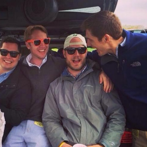 Profile Picture of Evan Miles (@evanmiles) on Poshmark