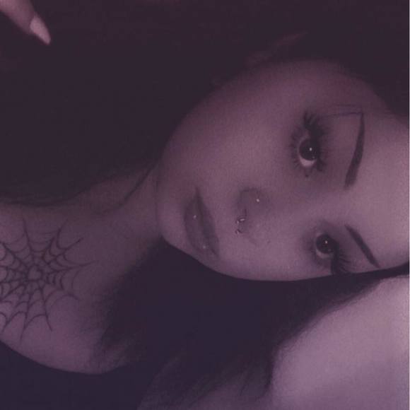 Profile Picture of Kyleigh Grimaldo (@lysergicnympho) on Poshmark