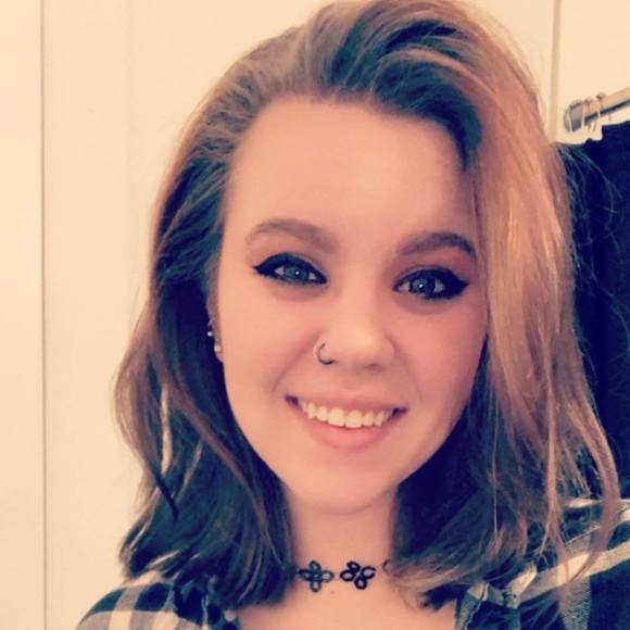 Profile Picture of Bobbie Spero (@bobbiespero) on Poshmark