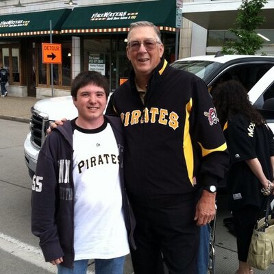 Profile Picture of Joe Hovan (@jhoevan34) on Twitter