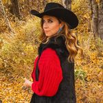 Profile Picture of HOLLY TESKA (@hollyintheclouds) on Instagram