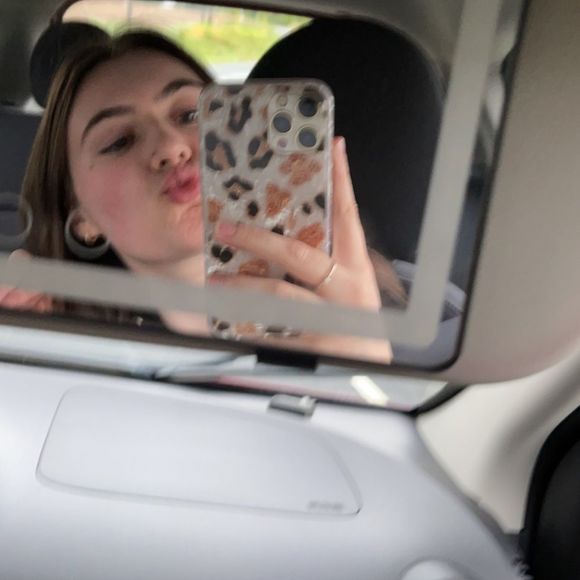 Profile Picture of Julia Coyne (@blazebbgirl) on Poshmark