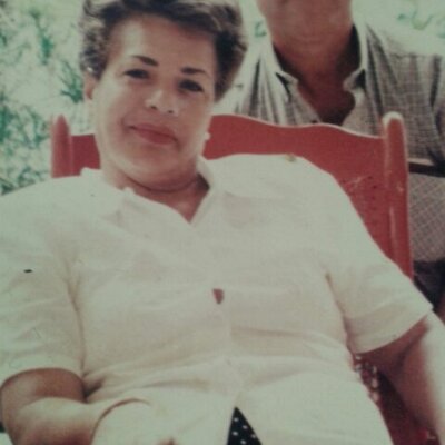 Profile Picture of Emelda Ramirez (@rosafler123) on Twitter