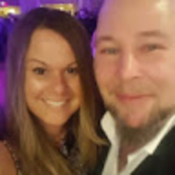 Profile Picture of Cali Soptelean (@calimarie010477) on Poshmark