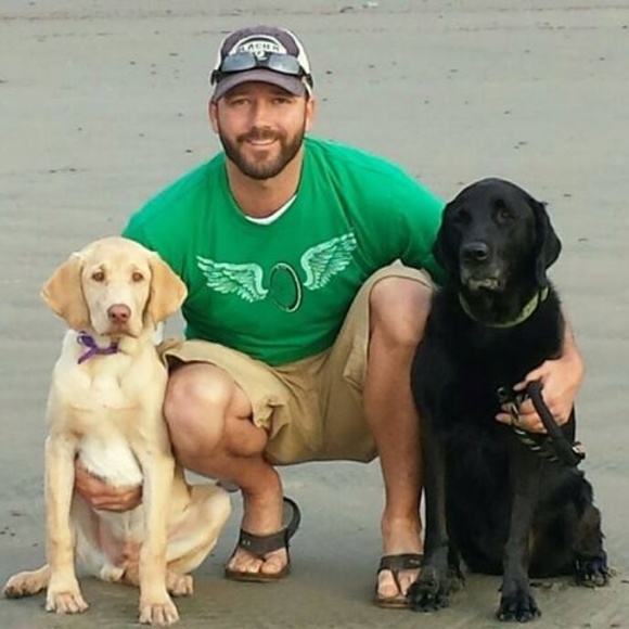 Profile Picture of Dave Roberts-fan page (@davidr80) on Poshmark