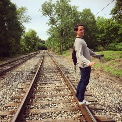 Profile Picture of Kyle Henson (@SalutaryNglect) on Twitter