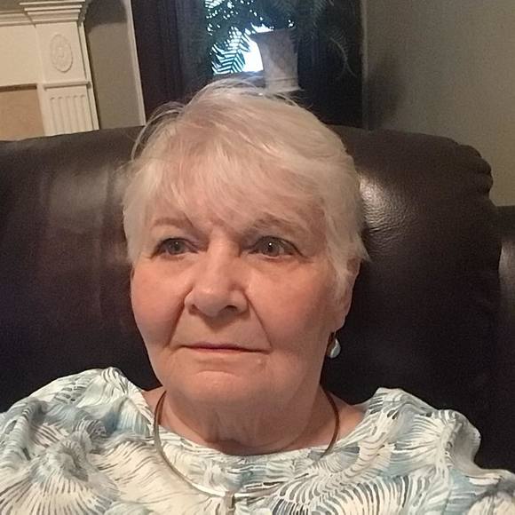 Profile Picture of Pat Davidson (@patdavidson507) on Poshmark