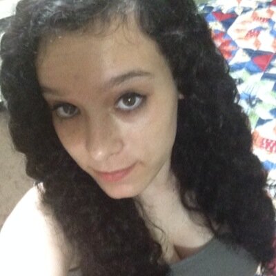 Profile Picture of Olivia Neal (@olivianeal1313) on Twitter