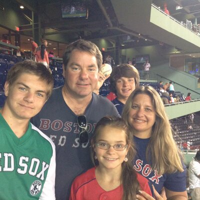 Profile Picture of Christine Hultquist (@chris_hultquist) on Twitter