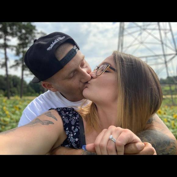 Profile Picture of Anna Braet (@annabraet18) on Poshmark