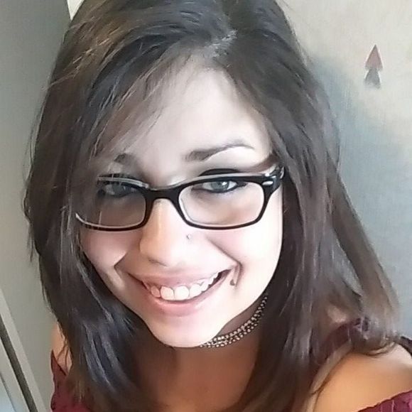 Profile Picture of Natalie Dubief (@kiwi_nati) on Poshmark