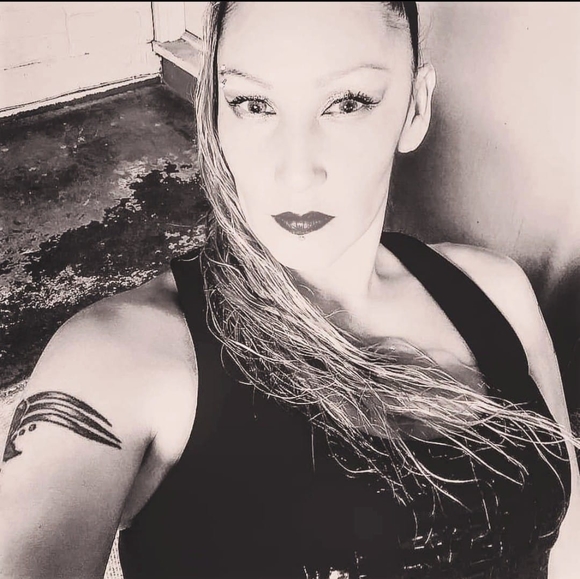 Profile Picture of Teri-anne Arkinson (@teri72) on Poshmark