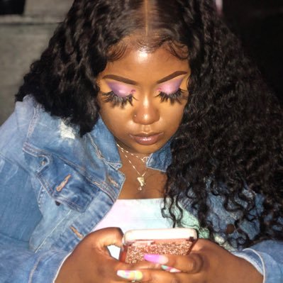 Profile Picture of PINK 💋 (@sipmypink) on Twitter