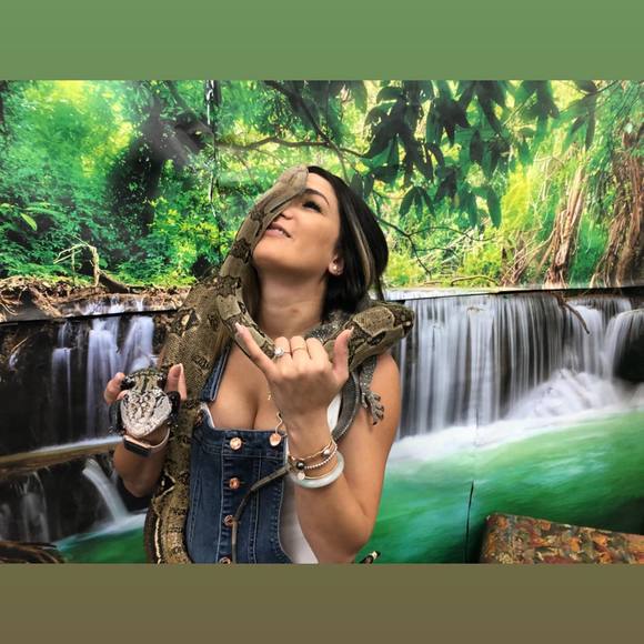 Profile Picture of Carrie ann Cabanting-de rego (@carriederego17) on Poshmark