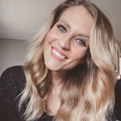 Profile Picture of Candice Wright (@candybarsodapop) on Twitter