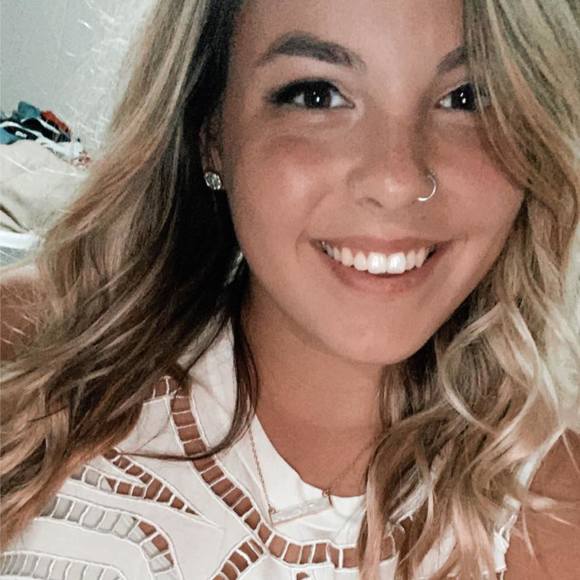 Profile Picture of Jamie Chadwick (@jl_chad) on Poshmark