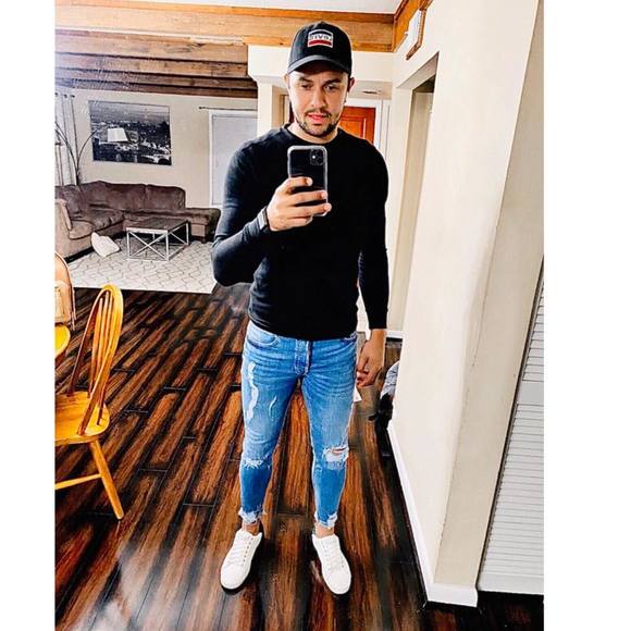 Profile Picture of Daniel flavio Brant (@danielvr85) on Poshmark