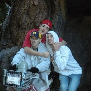 Profile Picture of Josh Lynch (@jlynch21) on Myspace