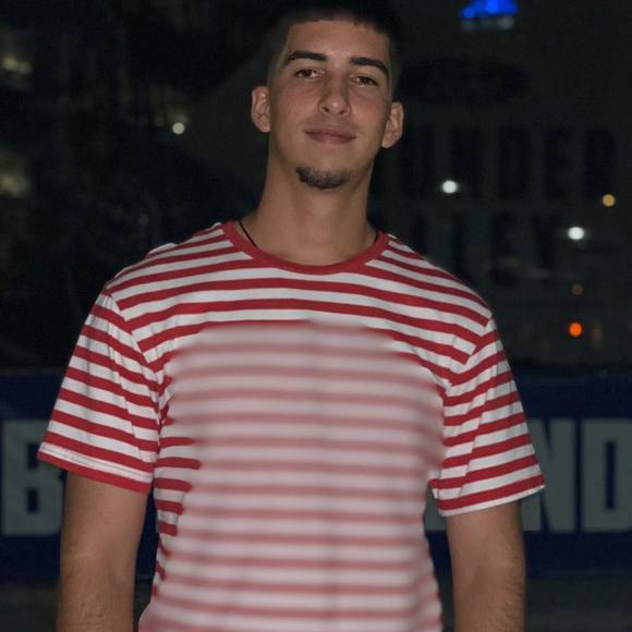 Profile Picture of Julio Acosta (@julio75) on Poshmark