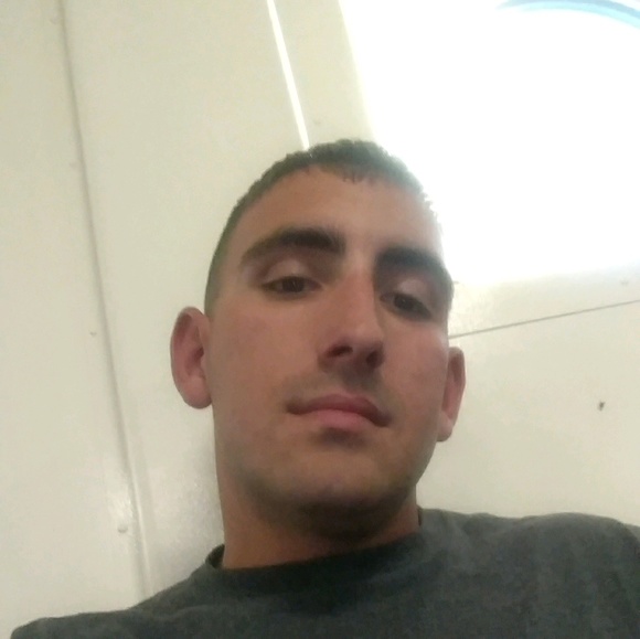 Profile Picture of Dalton Higginbotham (@dhigg97) on Poshmark