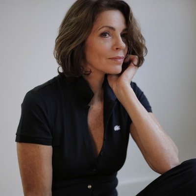 Profile Picture of Elizabeth Bourgine (@lizbourgine) on Twitter