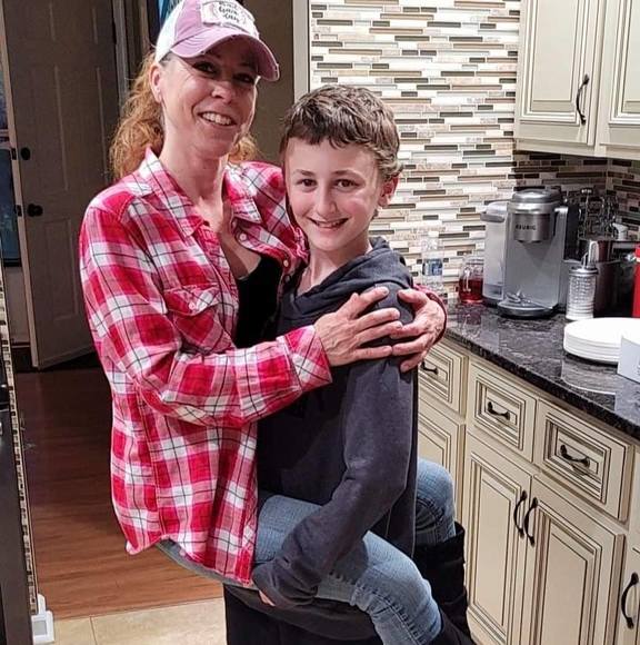 Profile Picture of Nicole Luciw (@niknik479) on Poshmark