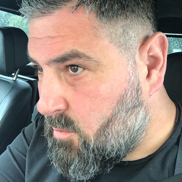 Iliya Spasov - Poshmark Profile Picture of Iliya Spasov (@iliyaspasov) on Poshmark