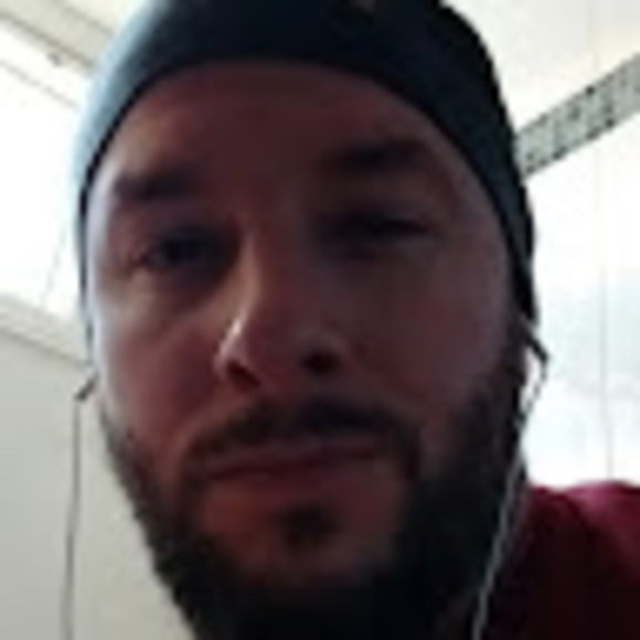 Profile Picture of Eric David (@xlcirelx) on Poshmark