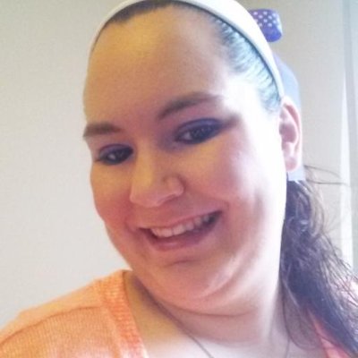 Profile Picture of Kelley Ann Traver (@sportsgirl913) on Twitter