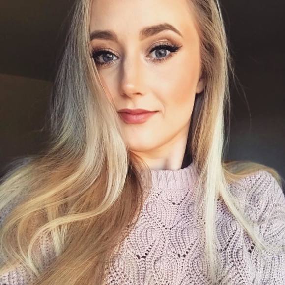 Profile Picture of Haley Kirby (@haleylouise18) on Poshmark