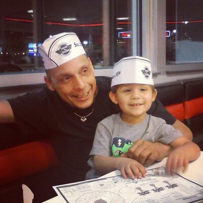 Profile Picture of Eladio Valentin (@titolatino1970) on Twitter
